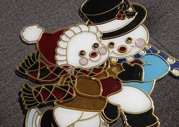 świąteczna ozdoba na okno dwa balwanki