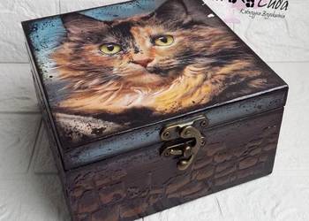 Pudełeczko, szkatułka z kotem - decoupage