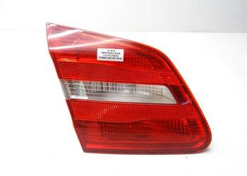 LAMPA LEWY TYŁ TYLNA W KLAPE A2468200764 MERCEDES W264 B KLASA