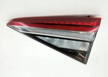 LAMPA TYŁ  W KLAPĘ PRAWA EUROPA  565945308P Skoda Kodiaq I (2016-2023)