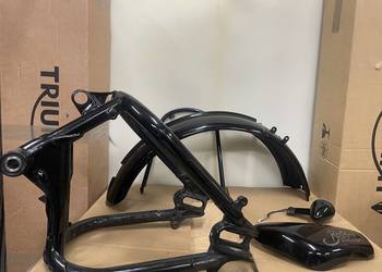 Swingarm Triumph Bonneville Bobber Wahacz (2017 - 2022) T2050426