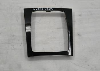 RAMKA DEKOR ZMIANY BIEGÓW MERCEDES W204 LIFT A2076801007