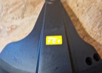 Osłona głowicy żyłkowej do kos spalinowych i podkaszarki silnikowej