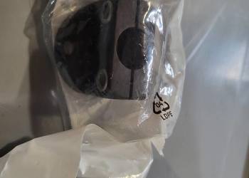 Łącznik z podstawką GN 473-B16-ELS