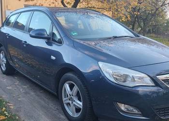 Opel Astra J Sports Tourer 1.4 Navi BT. PDC Tempomat Hak