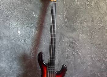 Fender squier gitara bass Fretless