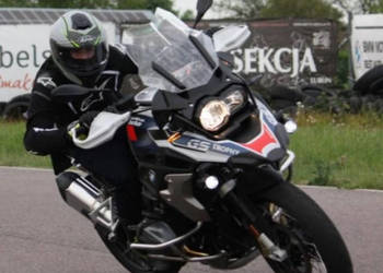 Garaż na motocykl, zimowanie, przechowanie motocykla, ocieplany w bloku