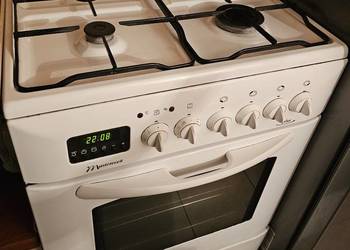 Sprzedam używaną Kuchnie Gazowo-elektryczną Mastercook Plus 60 cm