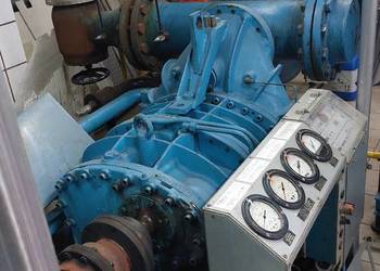 Sprężarka chłodnicza amoniakalna