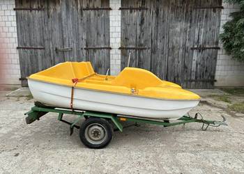 Rower wodny z przyczekpką