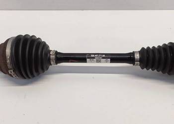 SKODA KAROQ PÓŁOŚ LEWA 13TYS KM 3Q0407271AA