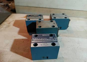 Zawór hydrauliczny Bosch 0810090136