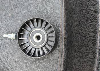 Rolka prowadząca Piaggio 200 250  x7 X8 x9