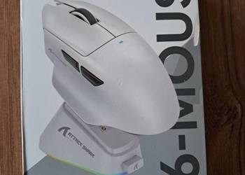 Nowa bezprzewodowa myszka Attack Shark V6 troszkę uszkodzone opakowanie