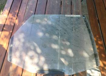 Audi 100 C3 cygaro Szyba boczna Prawy Tył Audi 100 C3 cygaro Szyba boczna Prawy Tył