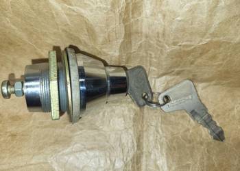 Wartburg 353 1.3 - Nowy zamek klapy bagażnika 2 kluczyki jasna podkładka