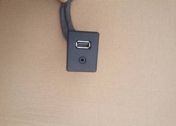 gniazdo USB AUX wtyczka insignia astra opel wiązka wejscie