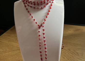 Ręcznie wykonany na szydełku naszyjnik