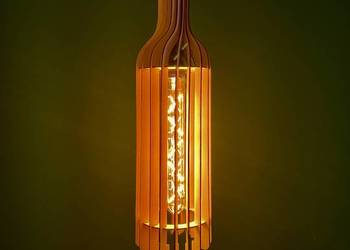 Abażur drewniany, lampa dekoracyjna w kształcie wina