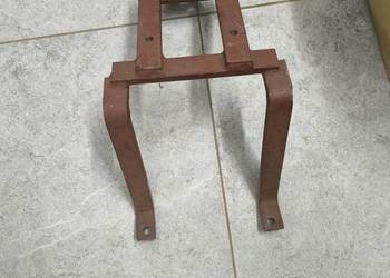 Wspornik siedzenia c330