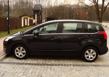 PEUGEOT 5008 2.0 150KM