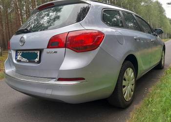 Opel Astra J 1.6d 136km 2014r. Zarejestrowany 145tys.km kombi zadbana
