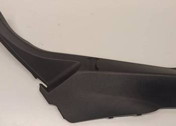 SKODA KAROQ OSŁONA POSZYCIE SŁUPKA PRAWE 57A867766A