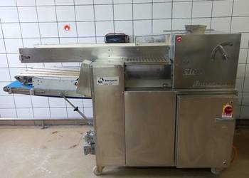 Maszyna do bulek kwadratowych Bertuetti SV 300