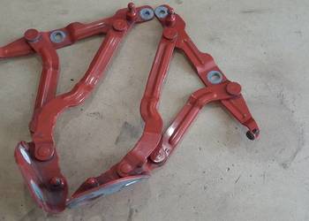 Zawiasy i silowniki klapy tylnej Audi A4B5 LZ3S