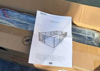 Metalowy kojec dla zwierząt