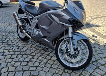 Hyosung GT Hyosung GT 650R Commet , 2008 rok