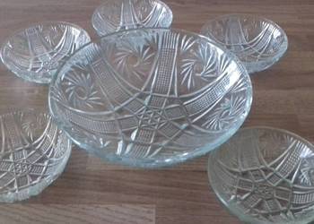 Salaterka szklana rodem z PRLu