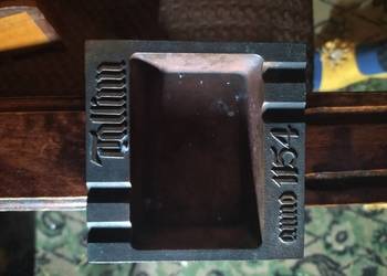 Antyczna popielnica.