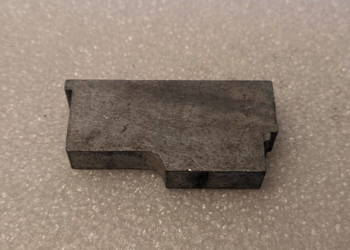 Ciężarek 27-03 przód do lokomotywy BR 86 Piko H0