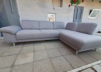 Naroznik z przesuwnymi oparciemi