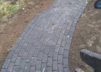 Układanie kostki brukowej. Usługi koparką. Kompleksowo. Carporty