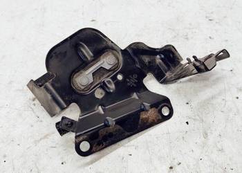 UCHWYT MOCOWANIE ZAWORÓW AUDI A4 A5 A6 03G131133D
