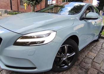 Volvo V40  Benzyna, Garażowane, Harman Kardon