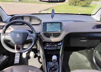 PEUGEOT 2008 1.6HDI- 115KM. Przebieg: 152000. Panorama. LED. Doinwestowany.