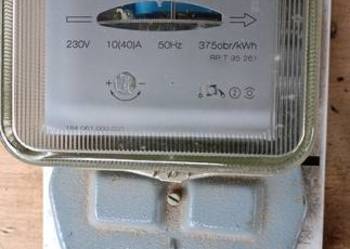 SPRZEDAM LICZNIK 1-FAZOWY NA 230 V PRAKTYCZNIE NOWY
