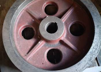 Koło pasowe śrutownik bijakowy .