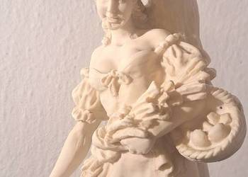 figura kobiety z małym dzieckiem - alabaster vintage