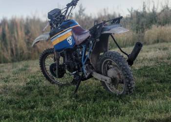 Cross z silnikiem Etz 250