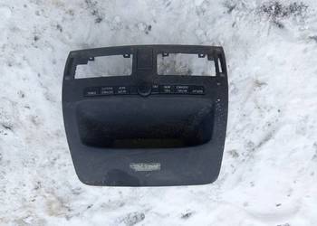 Wyświetlacz środkowy komputera/ kratki nawiewu Toyota Avensis T25