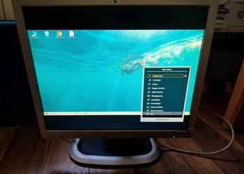 Monitor 19"  DELL LA1951g VGA DVI USB regulacja wysokości obrotu STAN BDB