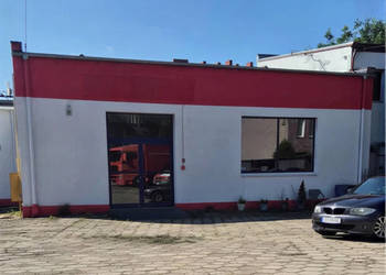 Atrakcyjny Lokal Usługowo-Handlowy z Częścią Biurową i Magazynową