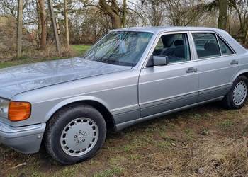Mercedes Benz 260SE W126