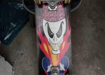 Deskorolka Thrasher