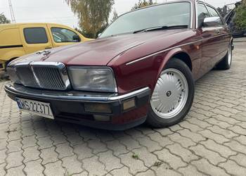 Jaguar Daimler Xj40