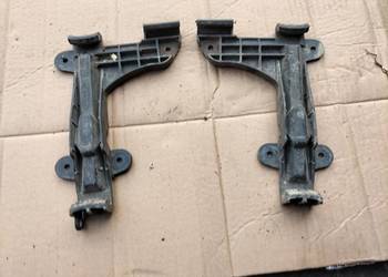 AUDI 80 B4 UCHWYT ŚLIZG ZDERZAKA LEWY + PRAWY  8A0807484 AUDI 80 B4 UCHWYT ŚLIZG ZDERZAKA LEWY + PRAWY  8A0807484